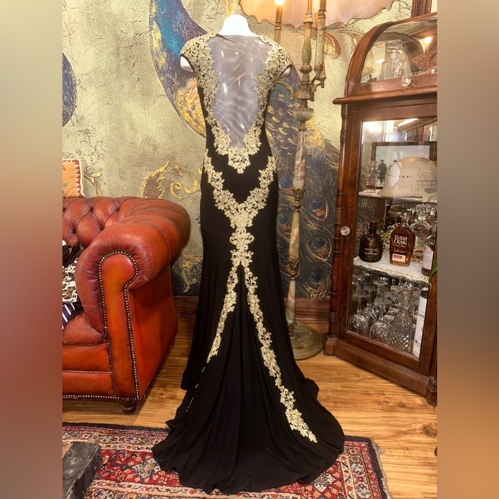 Besty & Adams Gold Embroidery Black Formal Gown Dress 0 - Picture 5 of 16